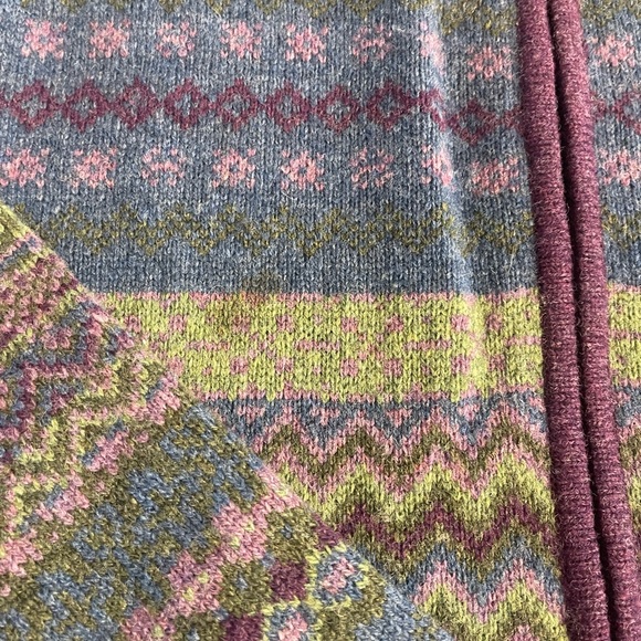 Woolrich sweater ~ large - Picture 2 of 3